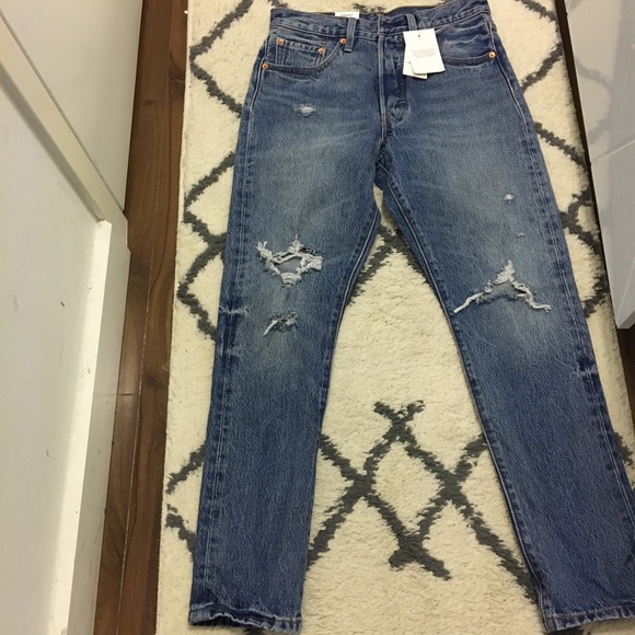 Levi's Denim - NWT 501 Levi’s skinny distressed